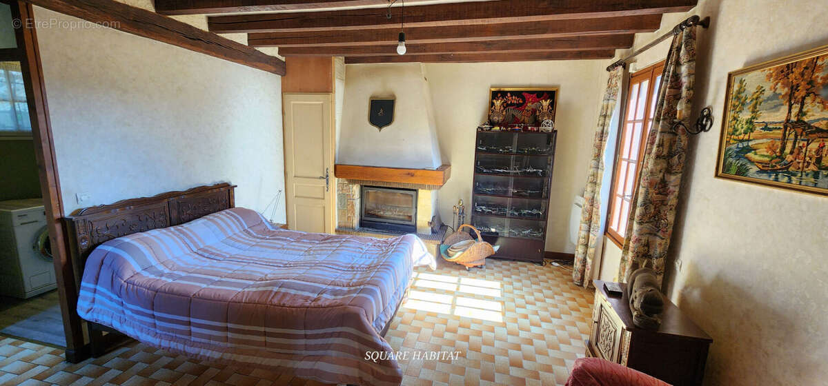 Maison à SEMUR-EN-VALLON