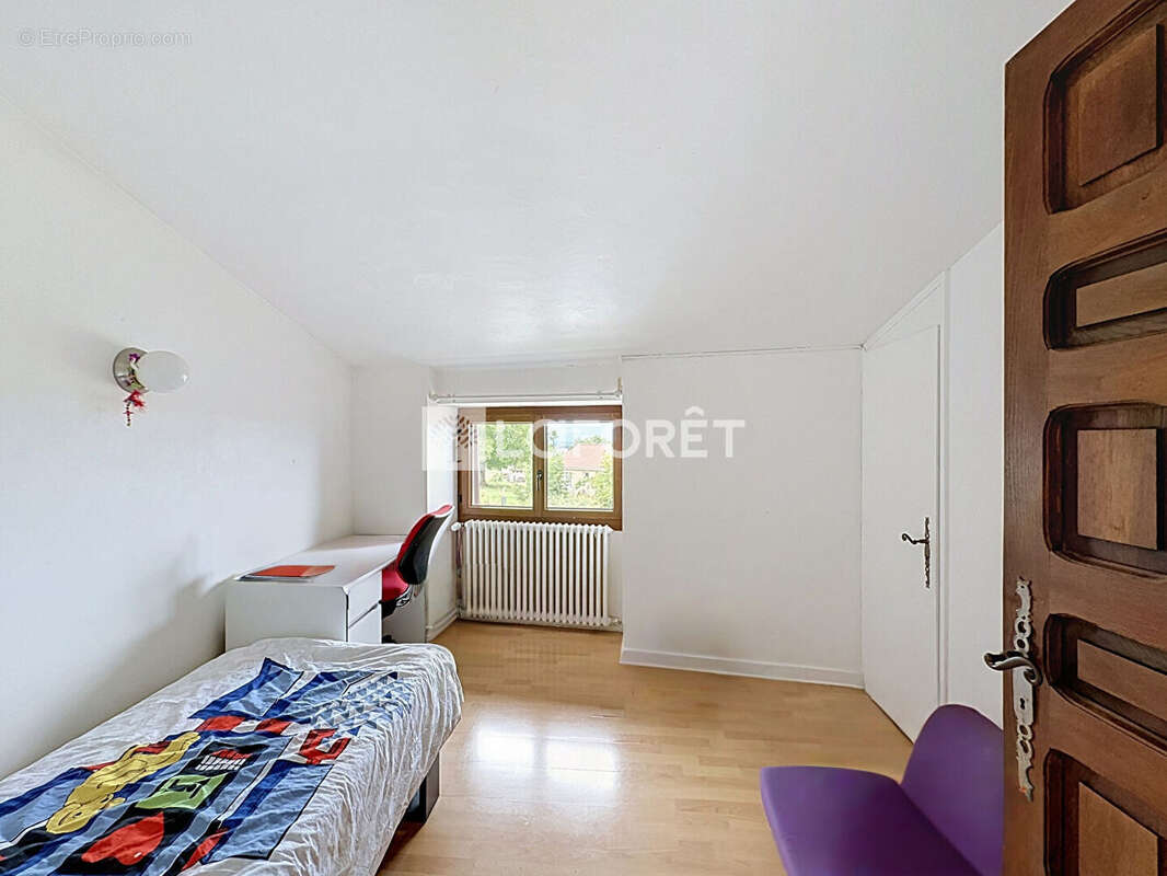 Maison Saint Amour 8 pièce(s) 132.72 m2 - photo 9