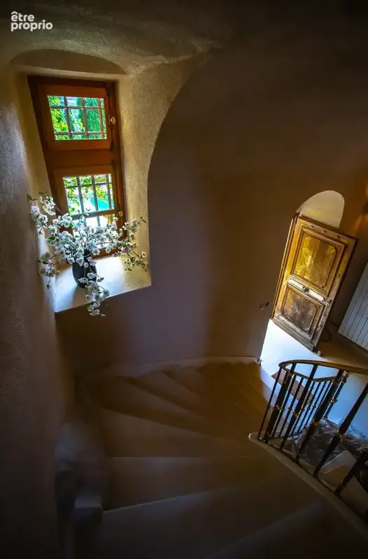Lieu Inédit - vue 180o - Maison de maître sur promontoire - hameau médiéval - idéal accueil - piscine - photo 15