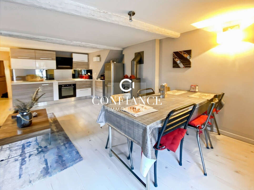 Appartement 53 m² à Saint-Etienne-De-Tinee  - photo 4