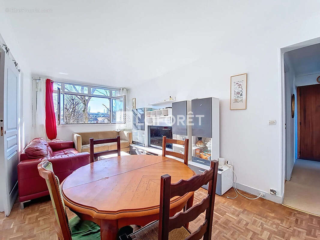 Appartement à VERNEUIL-SUR-SEINE