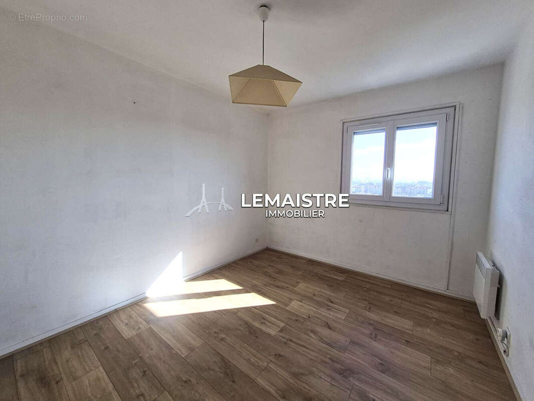 LE HAVRE  OBSERVATOIRE: Appartement à vendre , Le Havre  63 m²  2 chambres  Garage / Espaces verts - photo 4