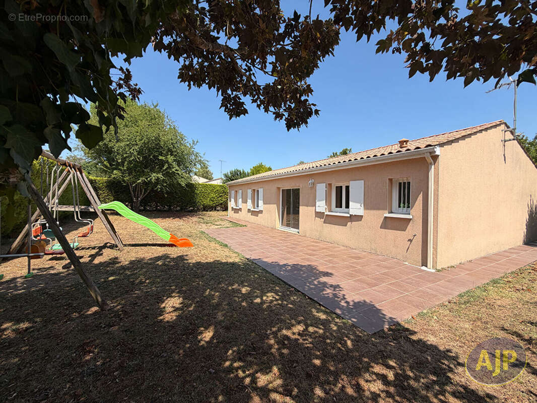 Maison de plain-pied de 95 m² ? Bien rare à Pons - photo 11