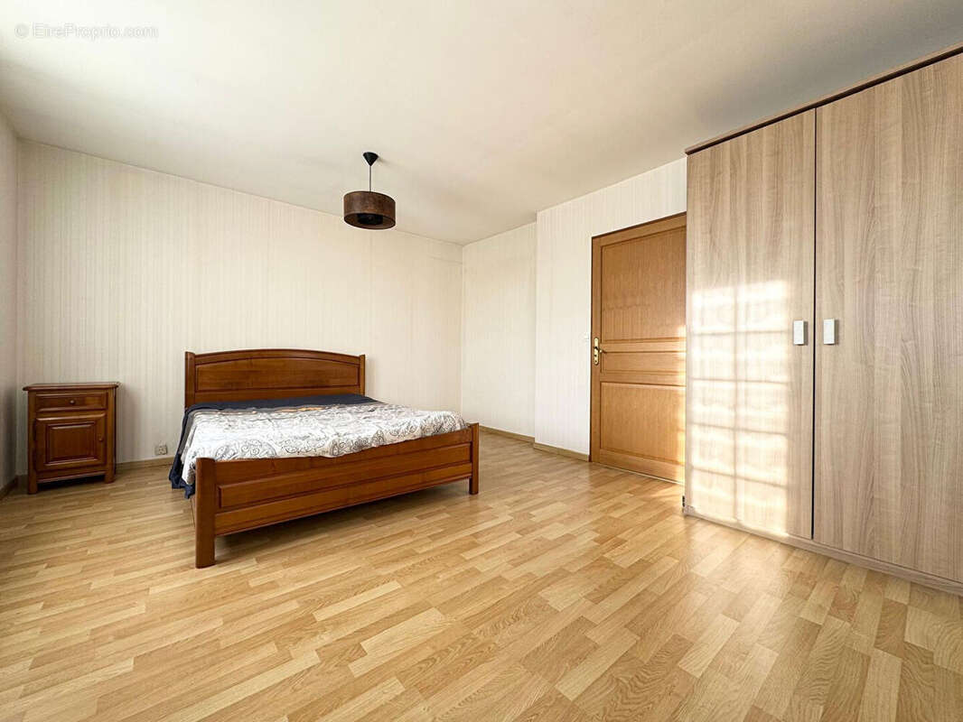 Maison à SAINT-JULIEN-DE-CONCELLES