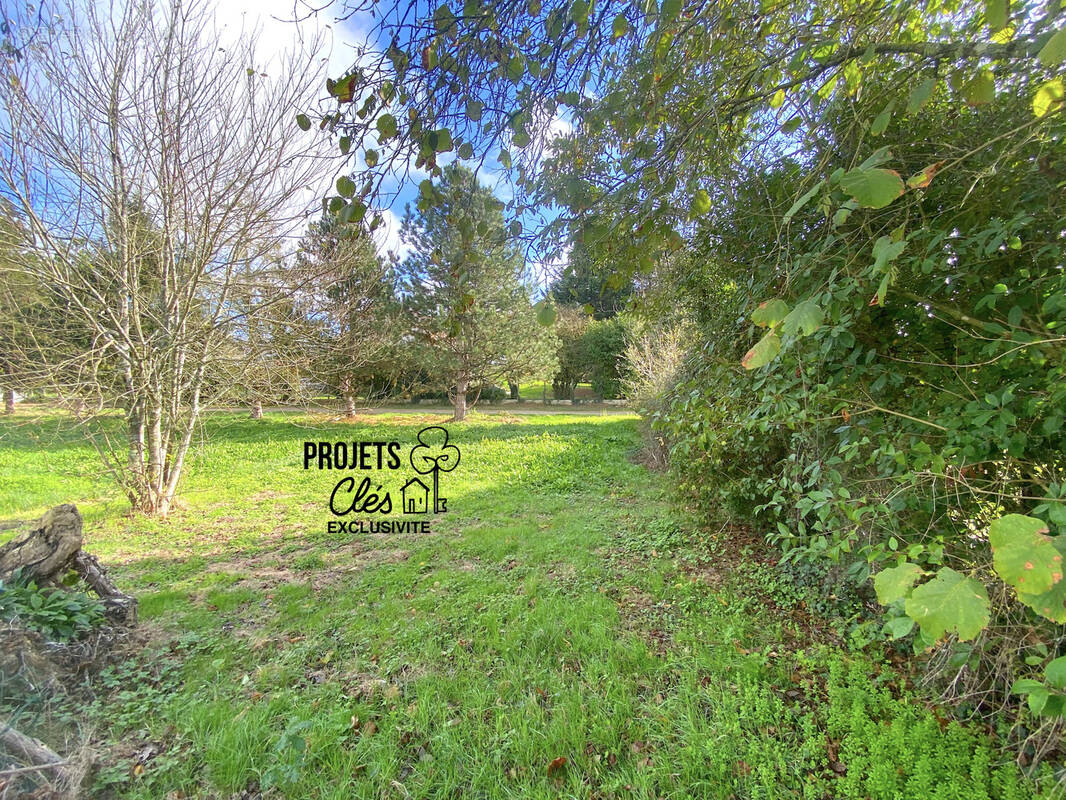 Terrain à LANDERONDE