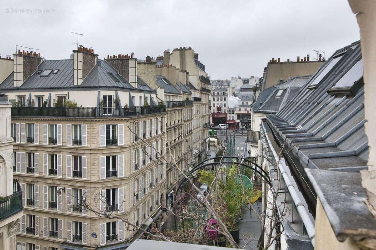 Bel appartement lumineux et plein de charme -  rue blanche PARIS 9ème - photo 6