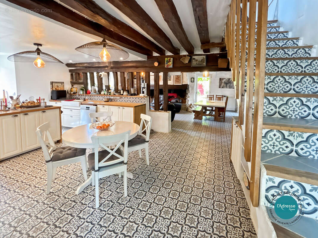 Maison Fontenay Le Vicomte 6 pièces 175 m2 - photo 5