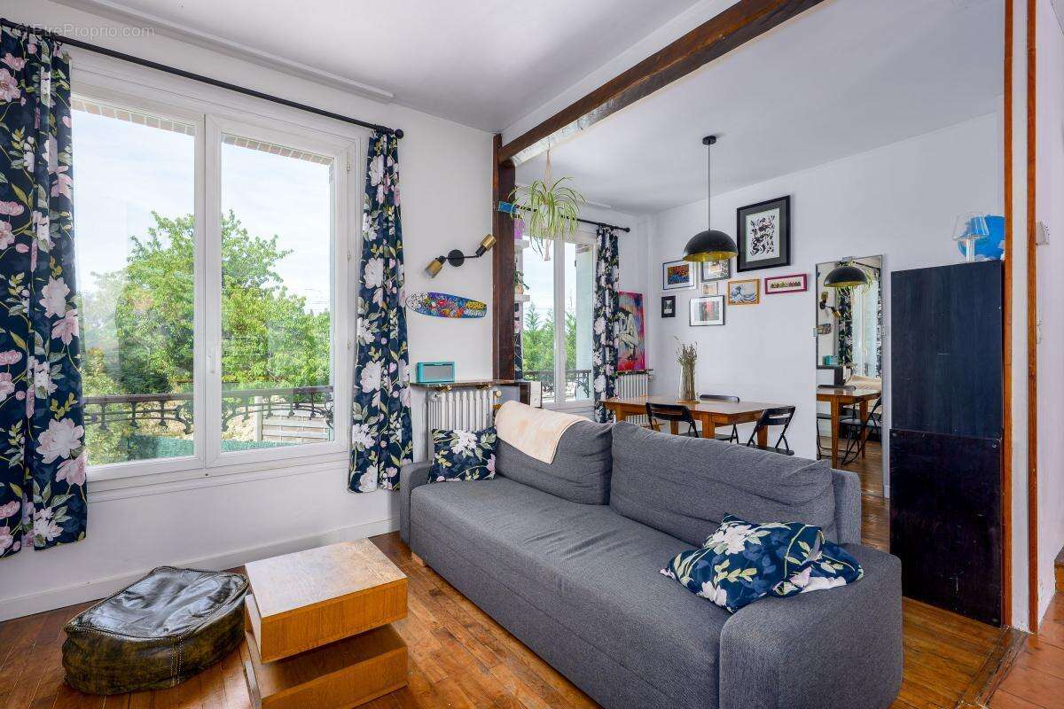 Secteur GATINOT - Maison 102.71 m² UTILES - 3 Chambres - Gare à pied - photo 4