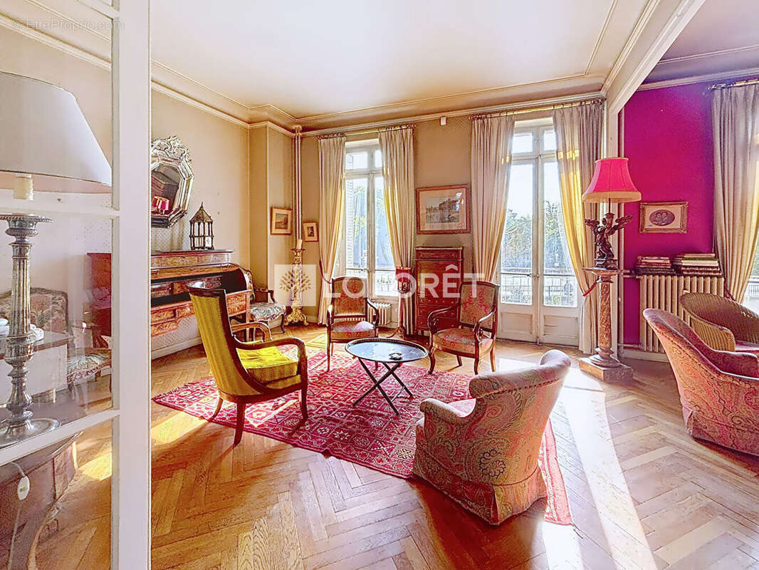 VALENCE - Centre-ville - Appartement d'exception avec vue sur le Parc Jouvet - photo 3