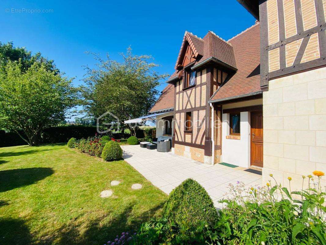 Maison à FONTAINE-LA-MALLET