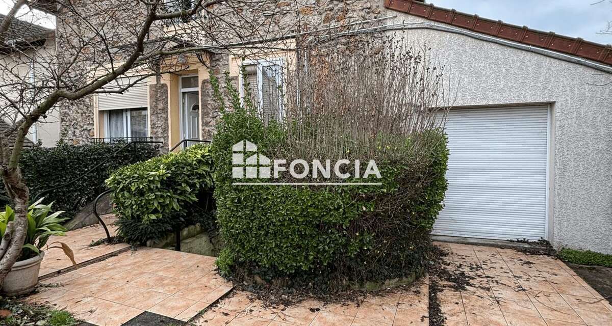 Maison à VIRY-CHATILLON