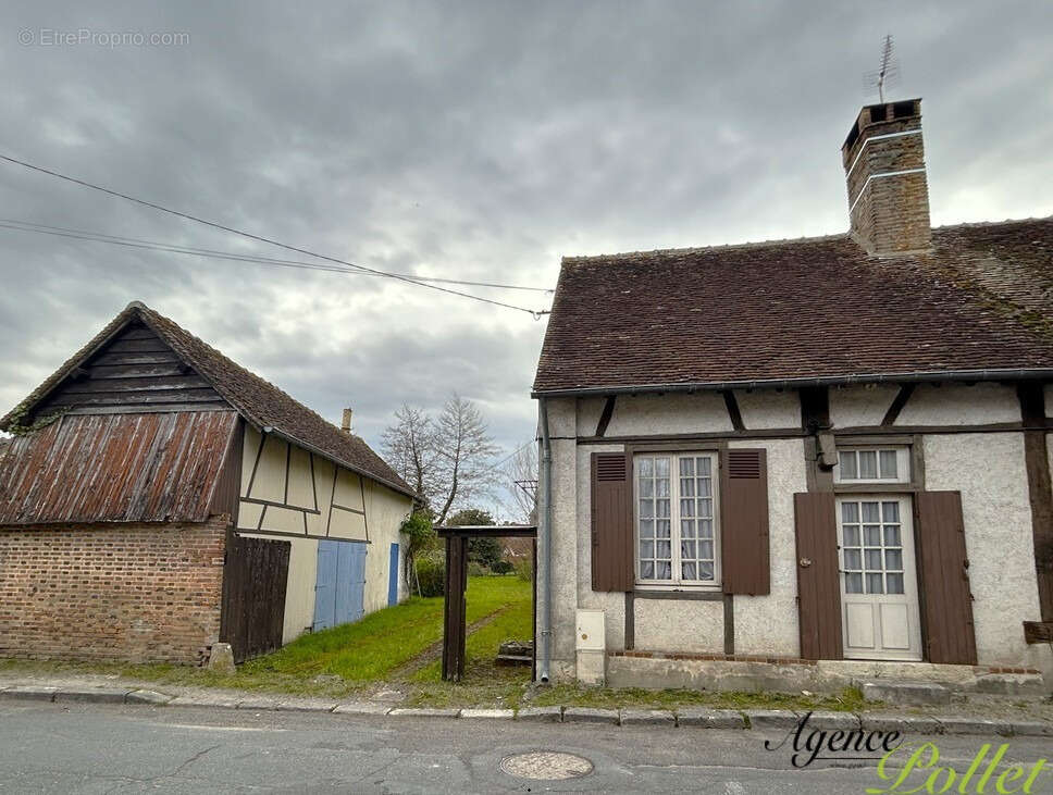 Maison à BRINON-SUR-SAULDRE