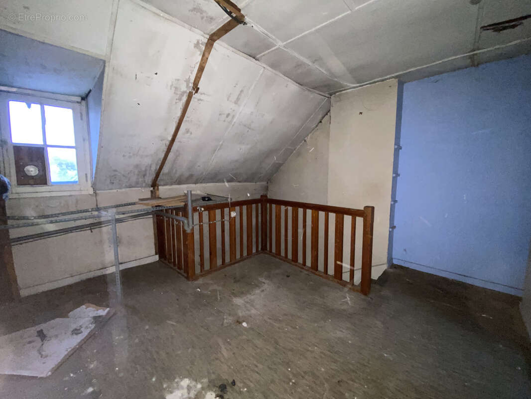 Appartement à LONGUE-JUMELLES