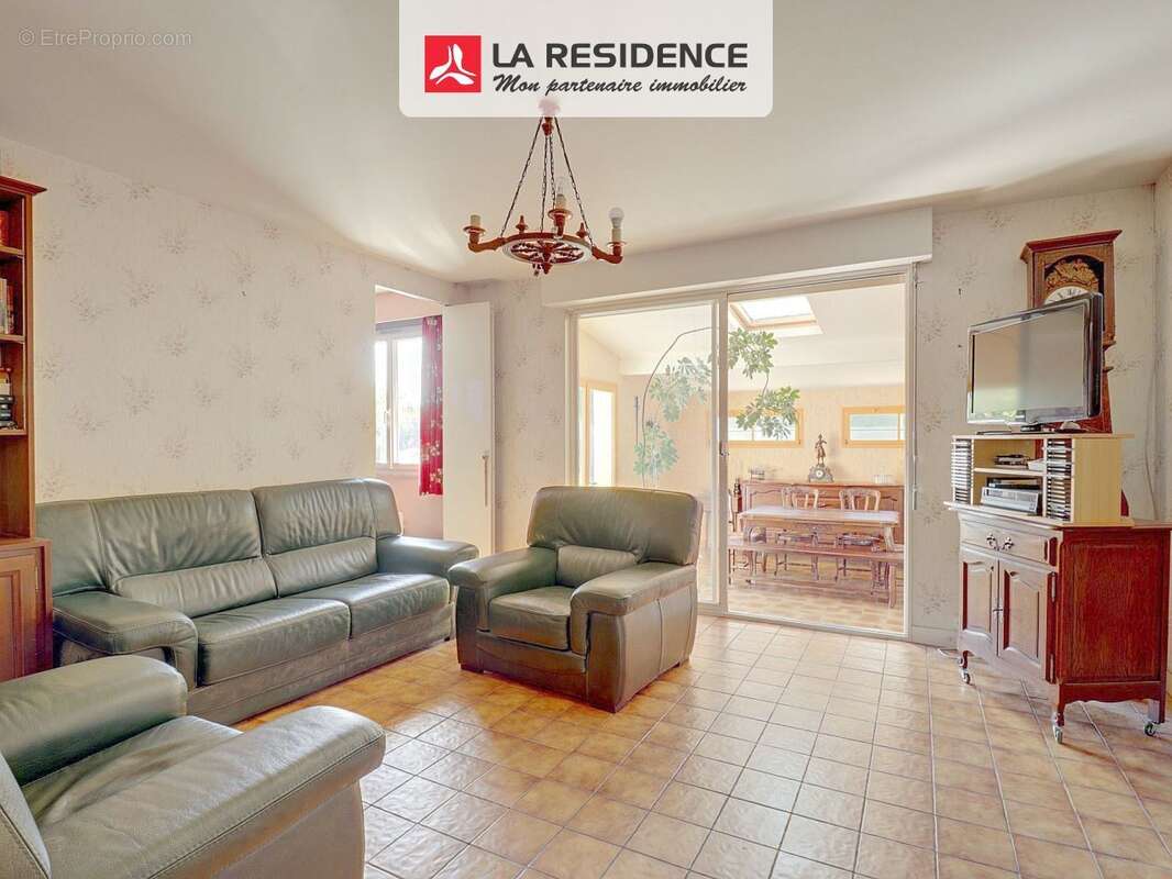 Maison 101 m² à Villiers-Saint-Frederic  - photo 8