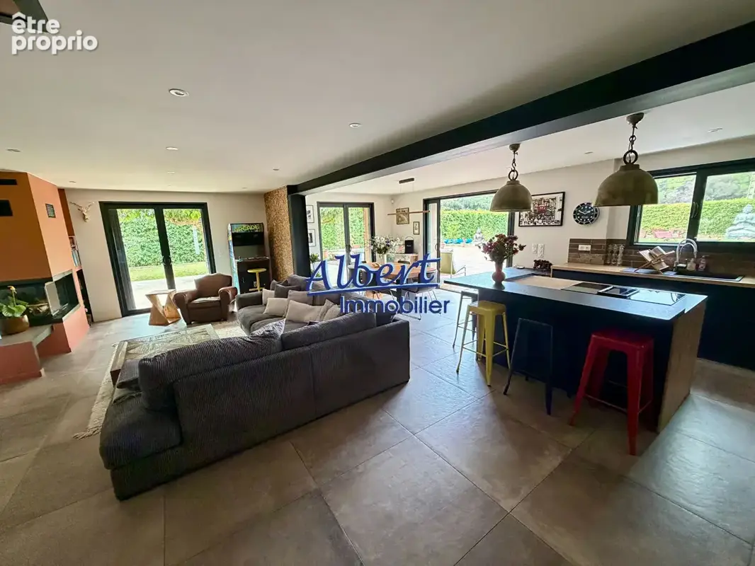 Maison Sanary Sur Mer 6 pièce(s) 170.60 m2 - photo 6