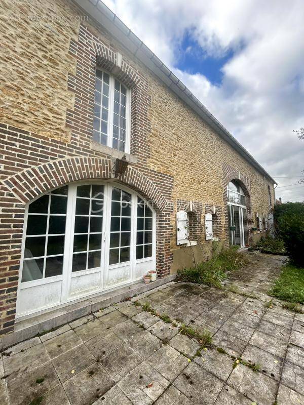 Maison à CHESSY-LES-PRES