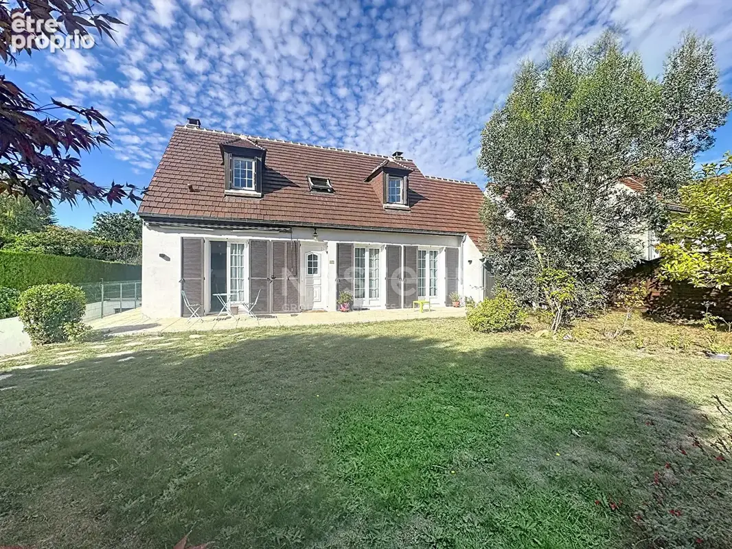 MAISON LAMORLAYE - 5 pièce(s) - 120 m2 - photo 1