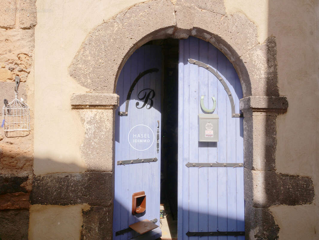 Maison à POMEROLS