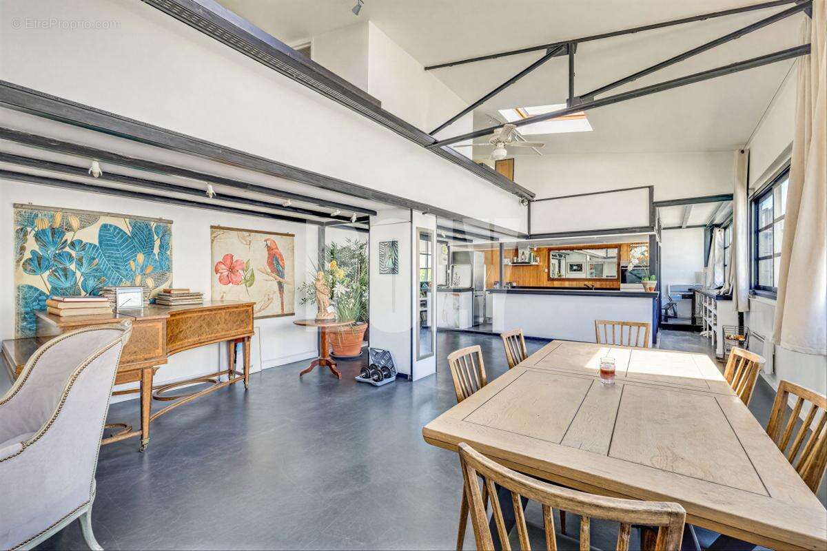 Appartement à IVRY-SUR-SEINE