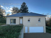 Maison à RIEUPEYROUX