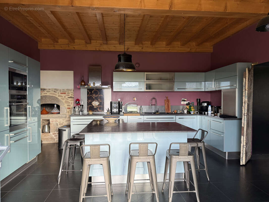 Maison à SAINT-JULIEN-D'ODDES