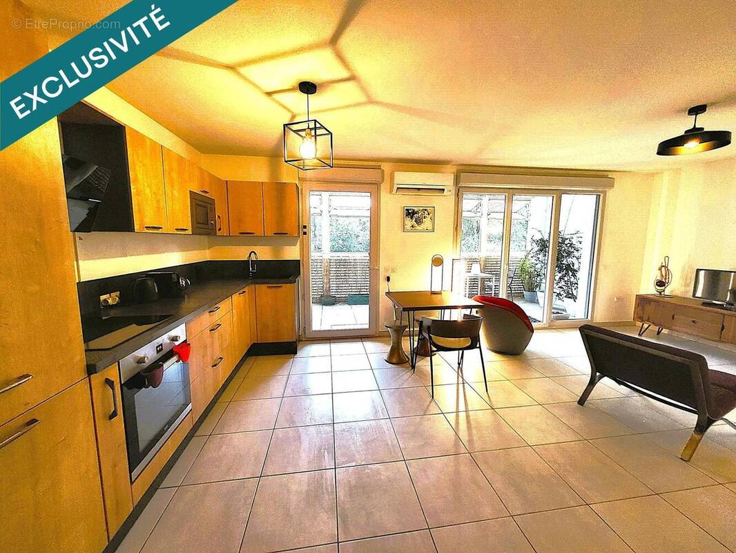 Photo 1 - Appartement à MARSEILLE-11E