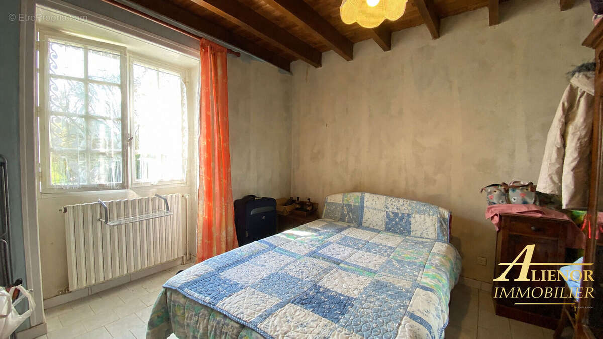Maison à rénover avec dépendance entre Brantôme et Bourdeilles (24310) - photo 7