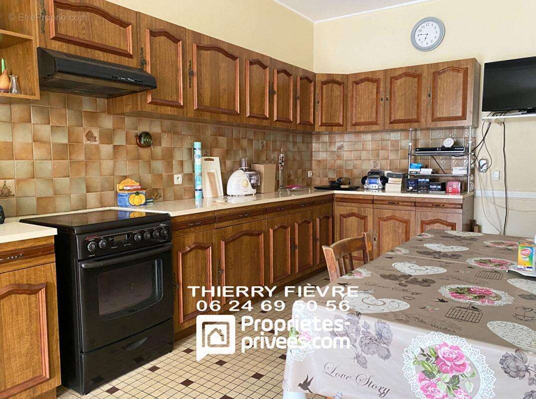 Maison à BEAUMONT-EN-VERON