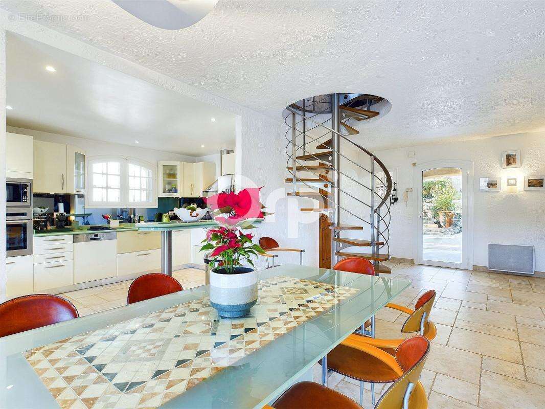Domaine résidentiel recherché face au golf de barbossi - appartement indépendant amis 42 m2 terrain 1575 m2 avec piscine et plag - photo 17