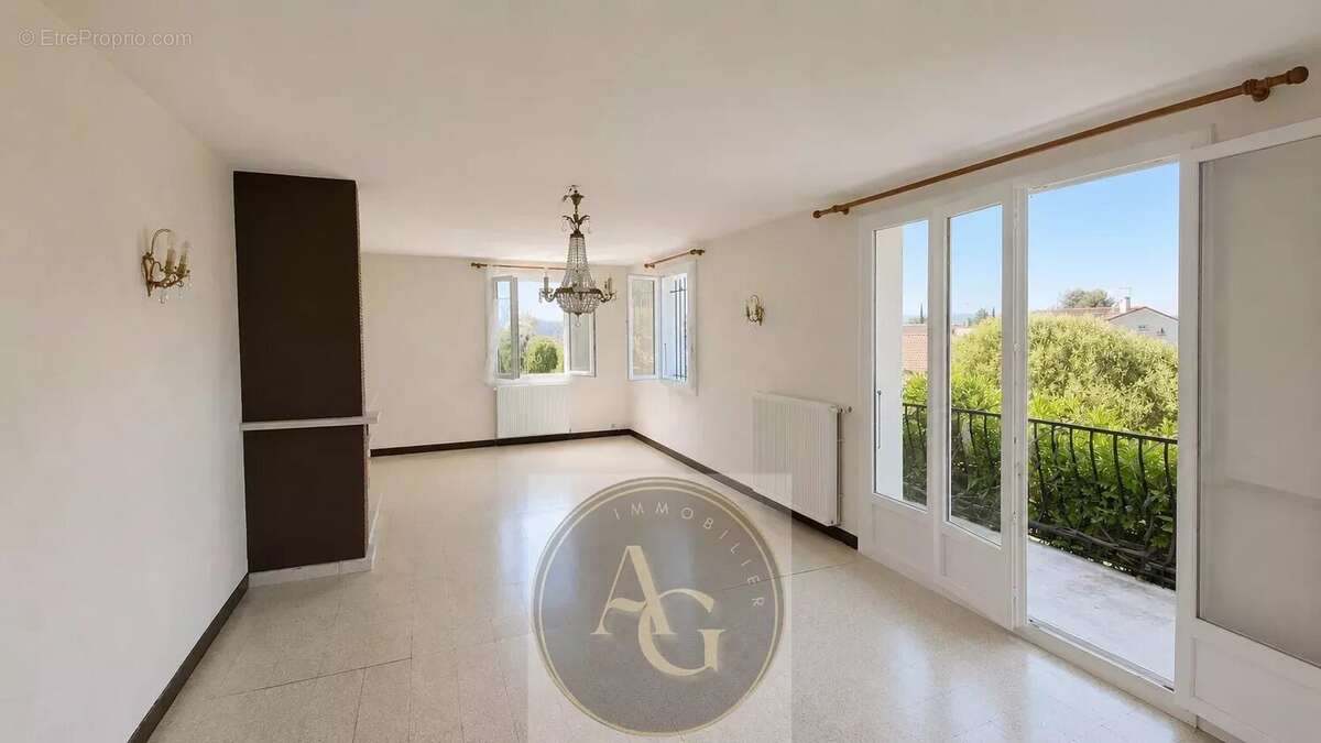 Maison T4 146m² sur terrain de 595m² - photo 3