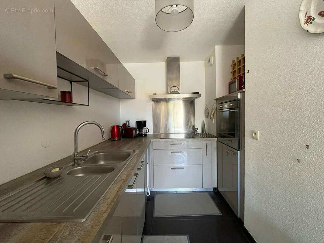 Bordeaux Chartrons - Appartement T2 très lumineux de 43,5 m² avec terrasse, cellier et place de parking - photo 3
