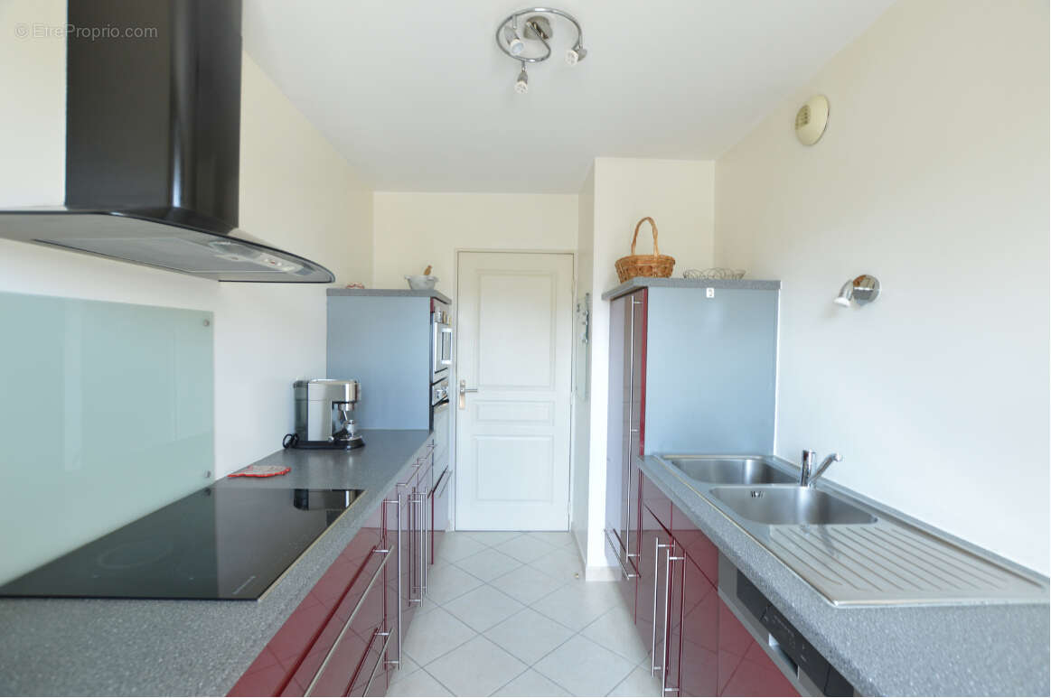 Appartement à MARSEILLE-12E