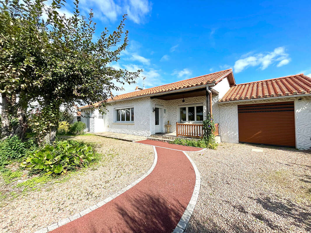 Maison à ANGLES