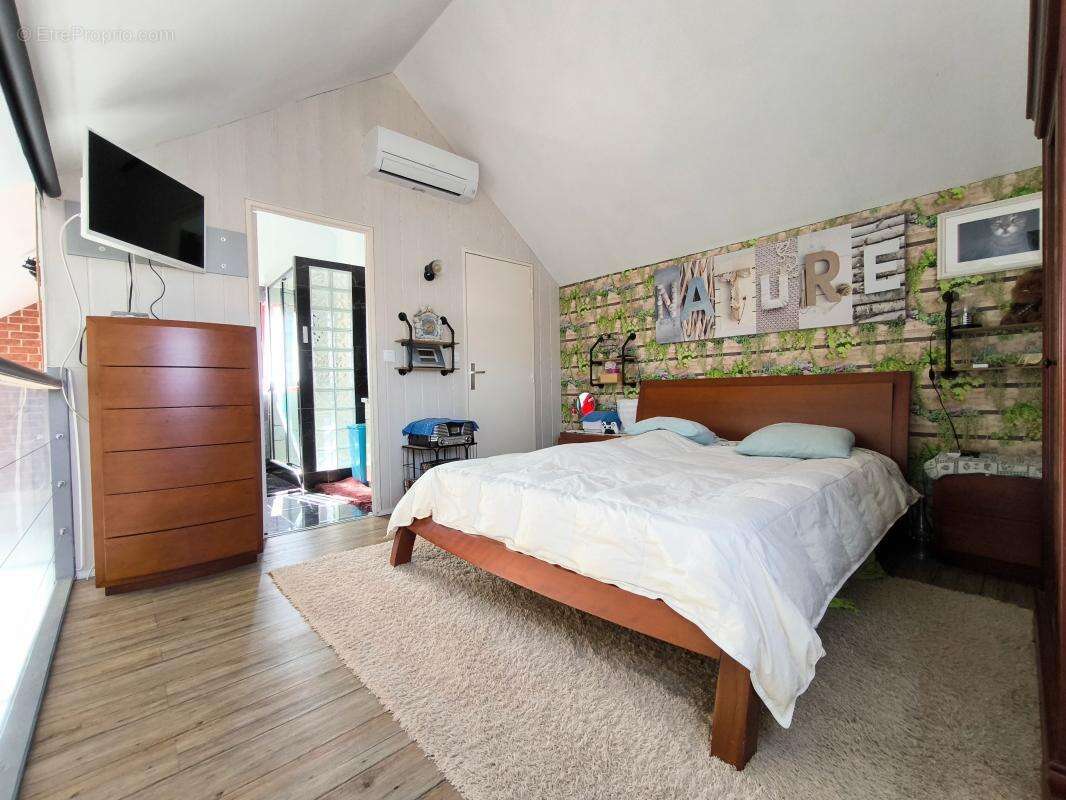 Appartement à BRIE-COMTE-ROBERT