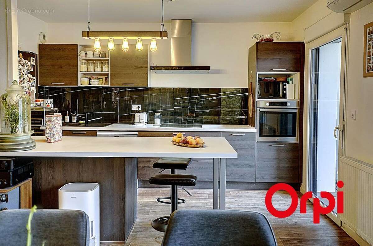 Appartement à FONTAINES-SUR-SAONE