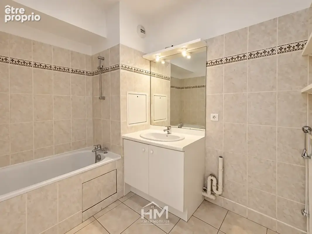 Courbevoie — Faubourg de l'Arche  Exclusivité — Appartement avec balcon et parking - photo 8