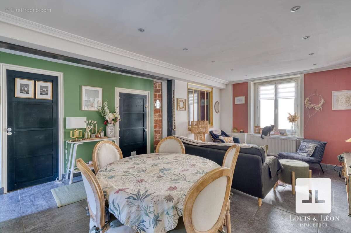 Maison à VILLEFRANCHE-SUR-SAONE
