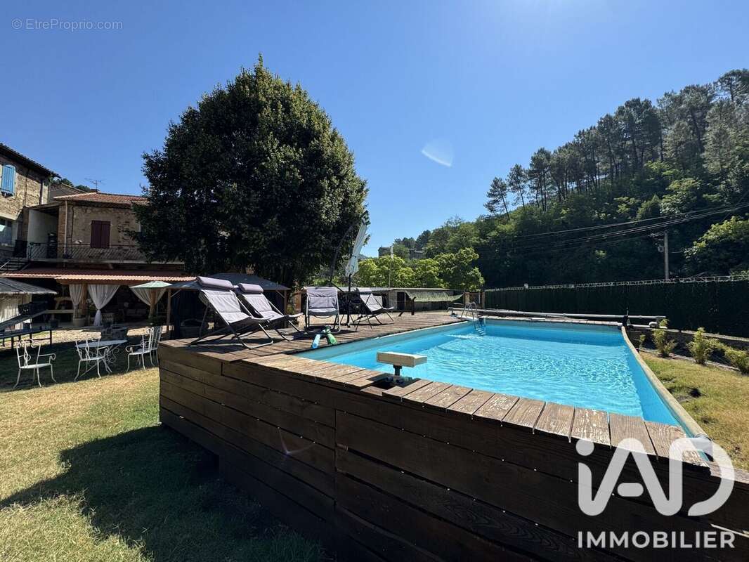 Maison 238 m² à Robiac-Rochessadoule  - photo 2