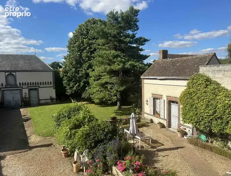 CHERISY - 10 minutes de HOUDAN - Maison Bourgeoise du XIXème siècle avec jardin et dépendances - photo 2