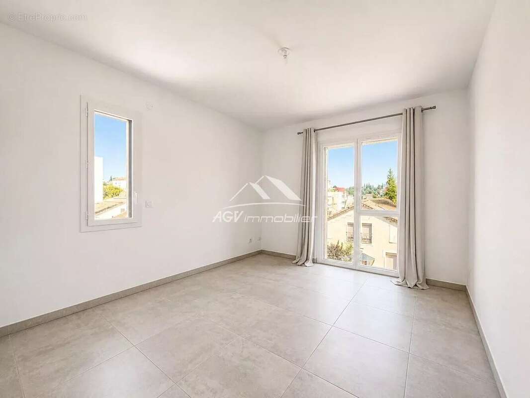 Appartement - Résidence sécurisée - 4 chambres - Alès - photo 13