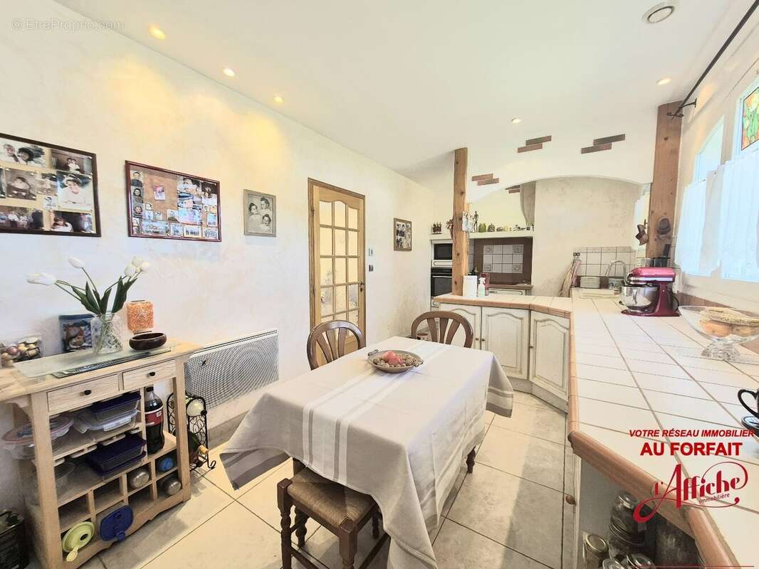 Maison à BRUGUIERES