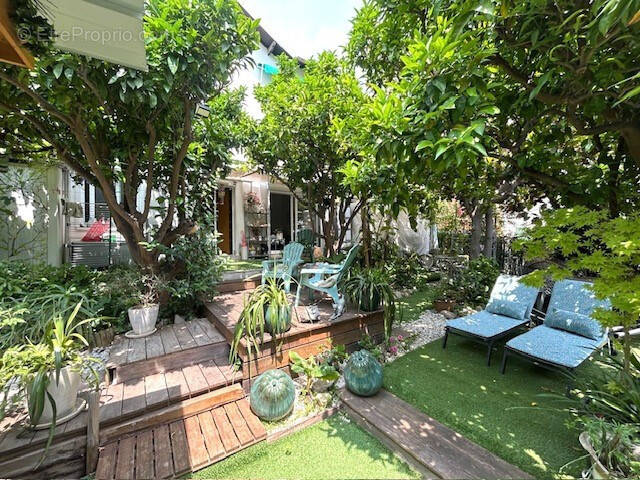 Appartement à ROQUEBRUNE-CAP-MARTIN