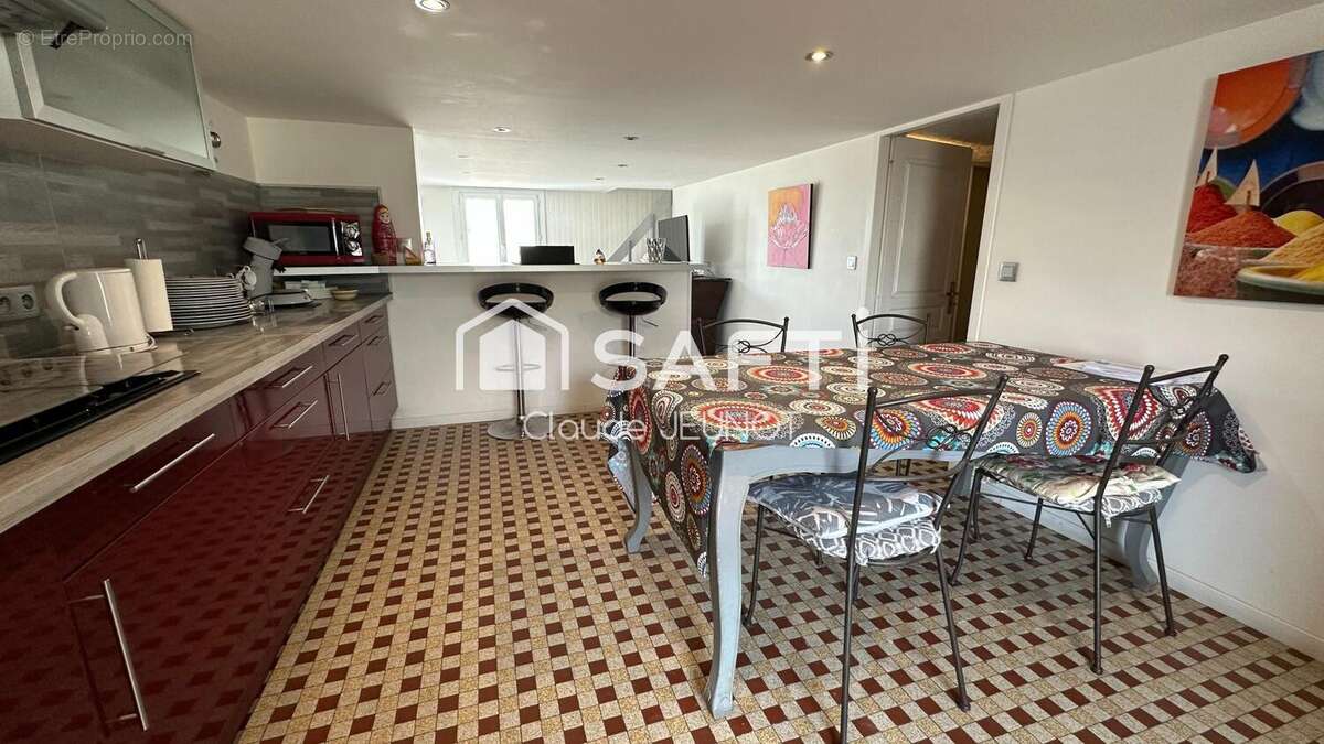 Photo 7 - Commerce à AMBARES-ET-LAGRAVE