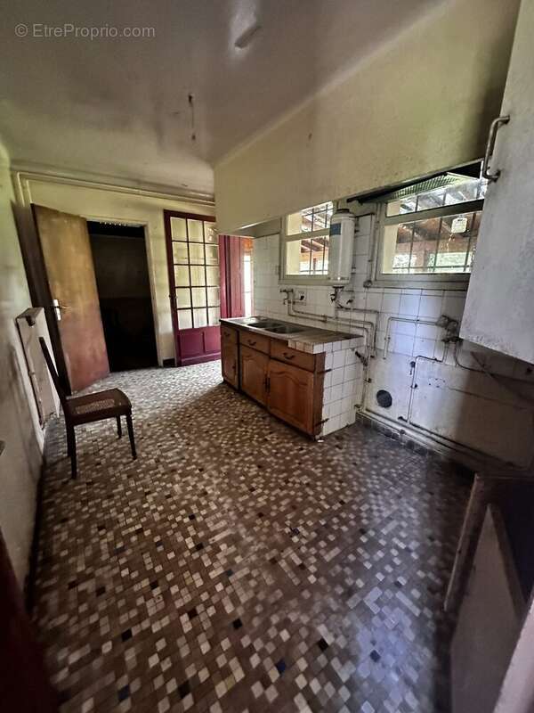 Maison à AMBARES-ET-LAGRAVE