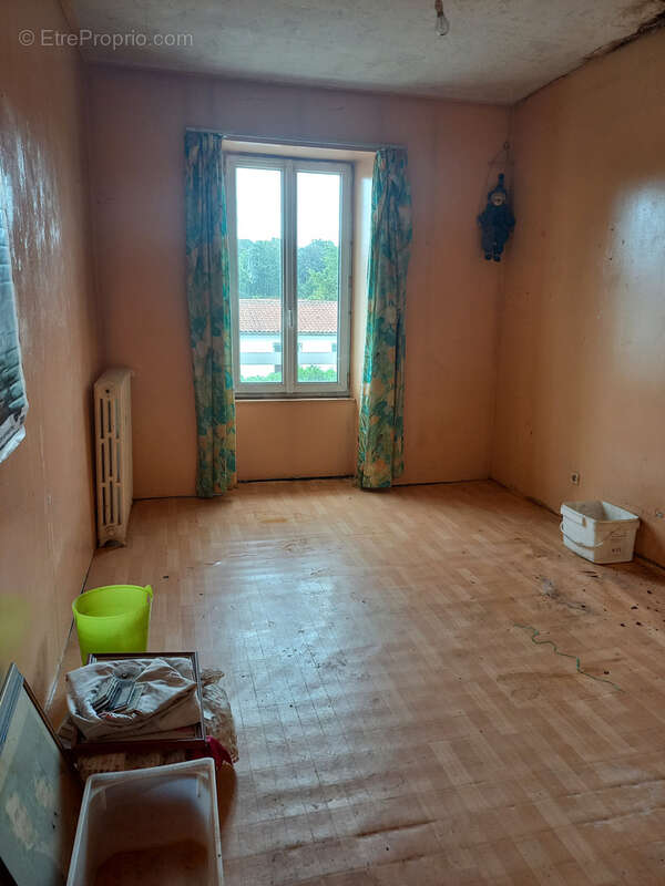 Maison à SAINT-MESMIN