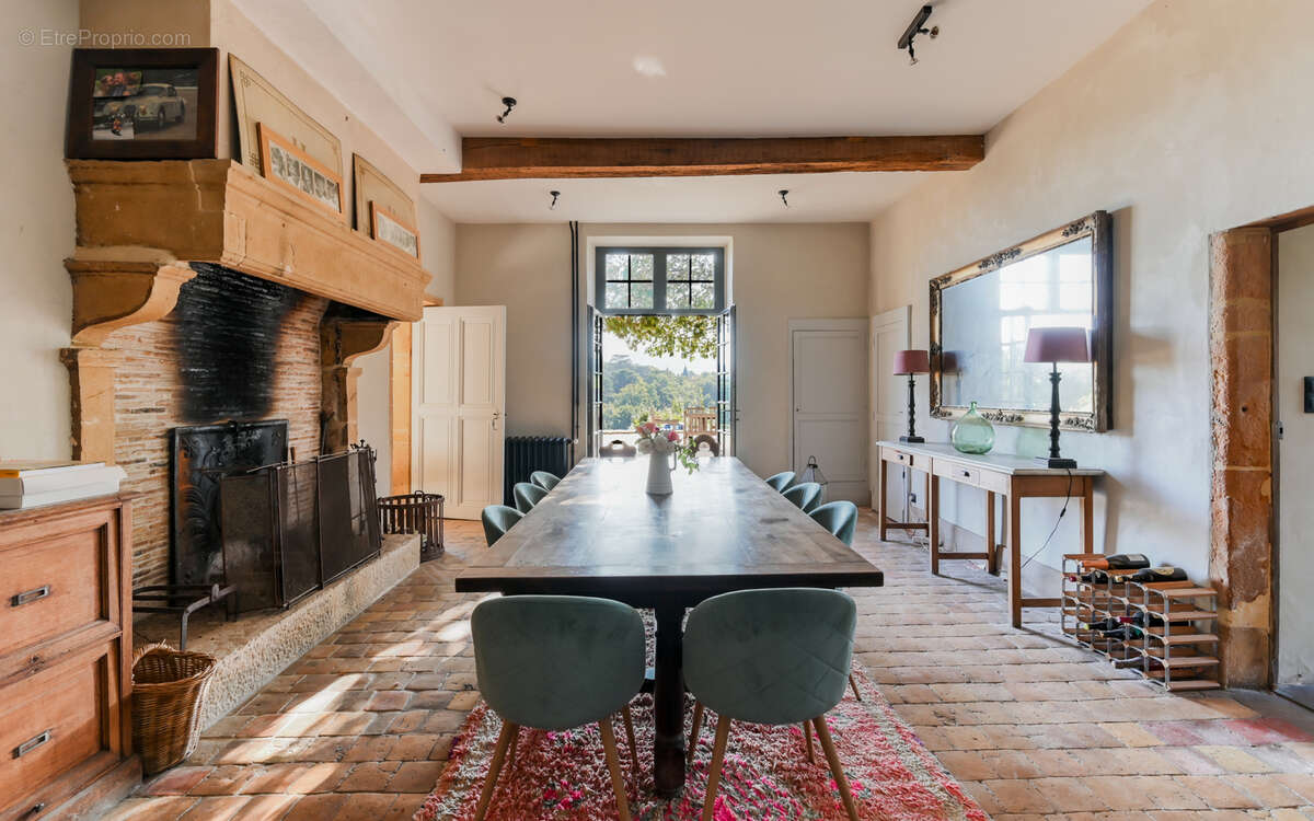 Maison à MARCILLY-D&#039;AZERGUES