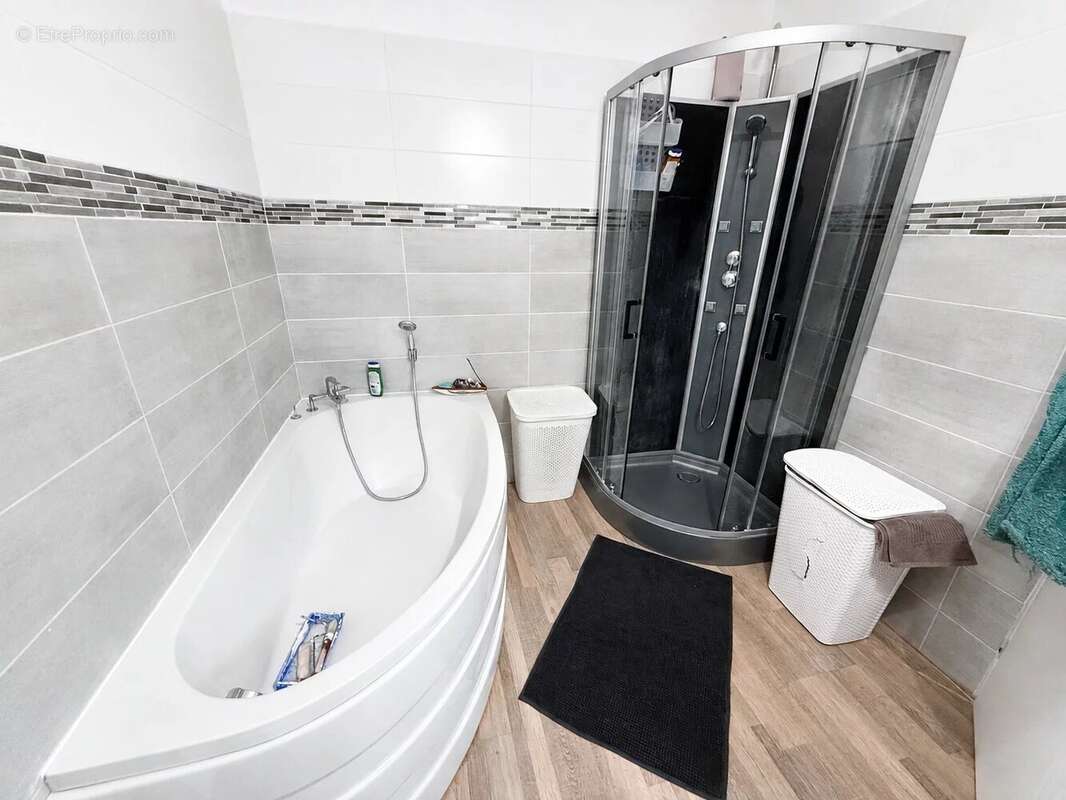 Maison Familiale - 4 Chambres - Ref 2296 - photo 13