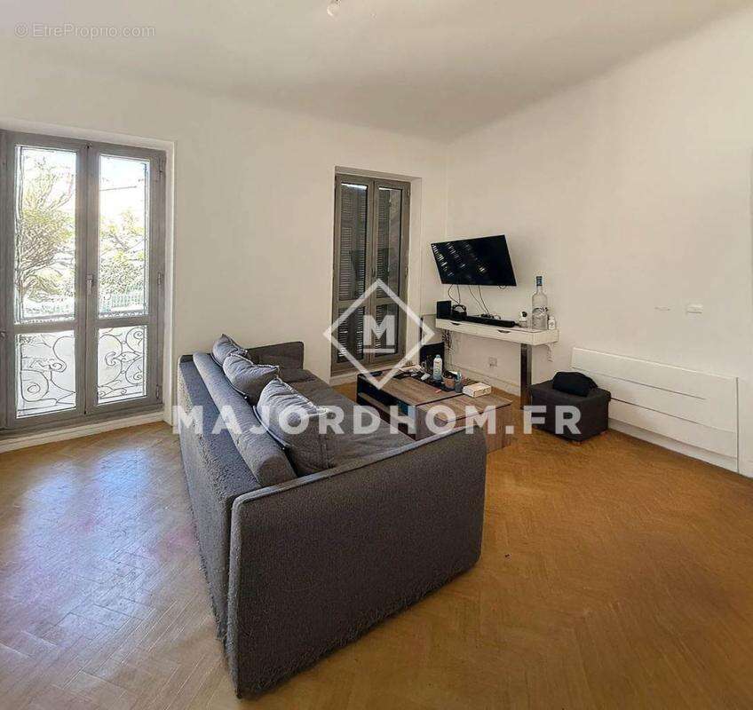 Appartement à MARSEILLE-3E