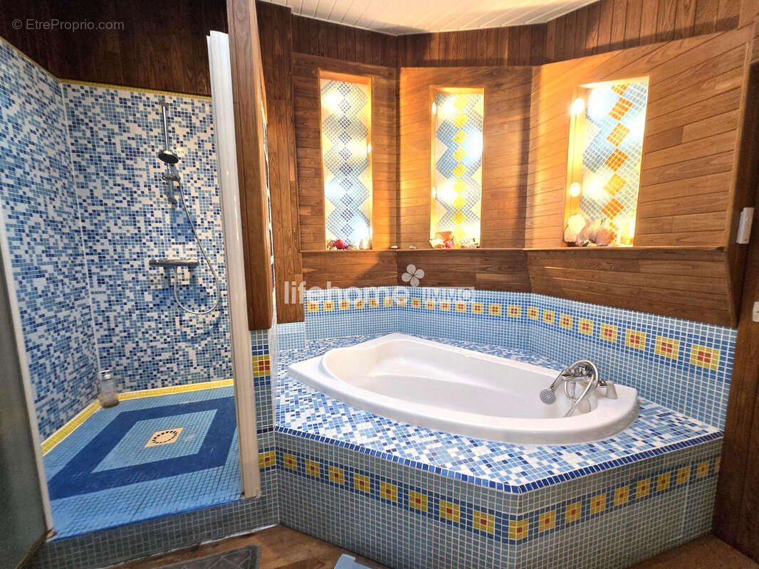 Maison à SAINTE-FEYRE