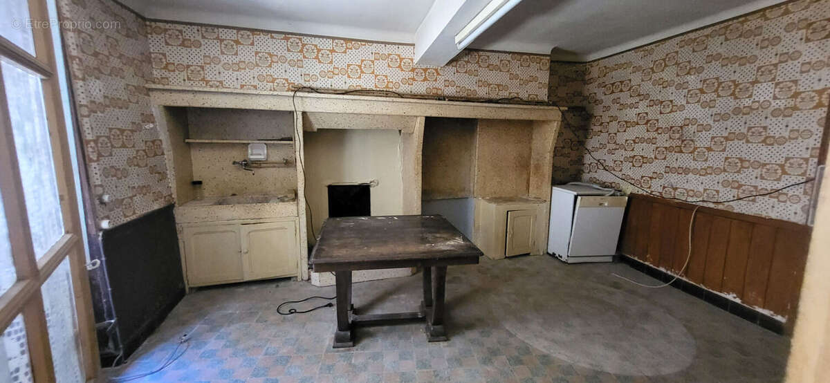 maison de village a renover - photo 2